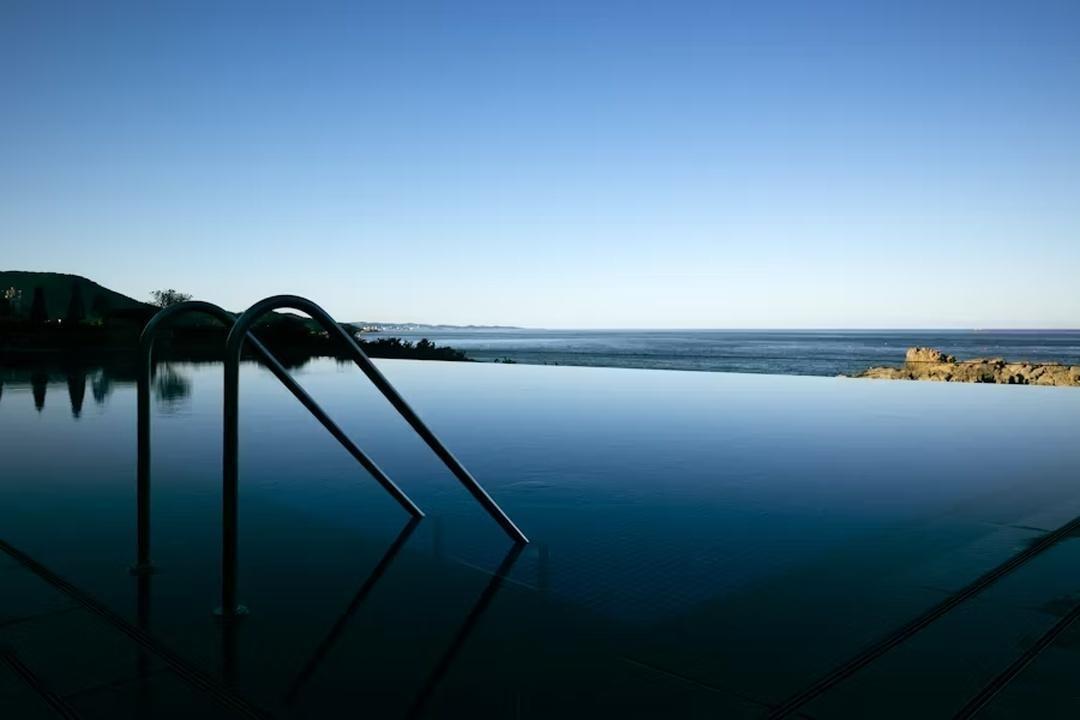 How to Choose a Pool Maintenance Plan  
