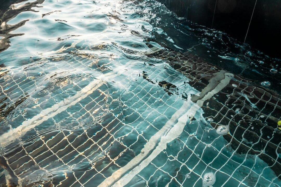 How to Use a Pool Test Kit Correctly  